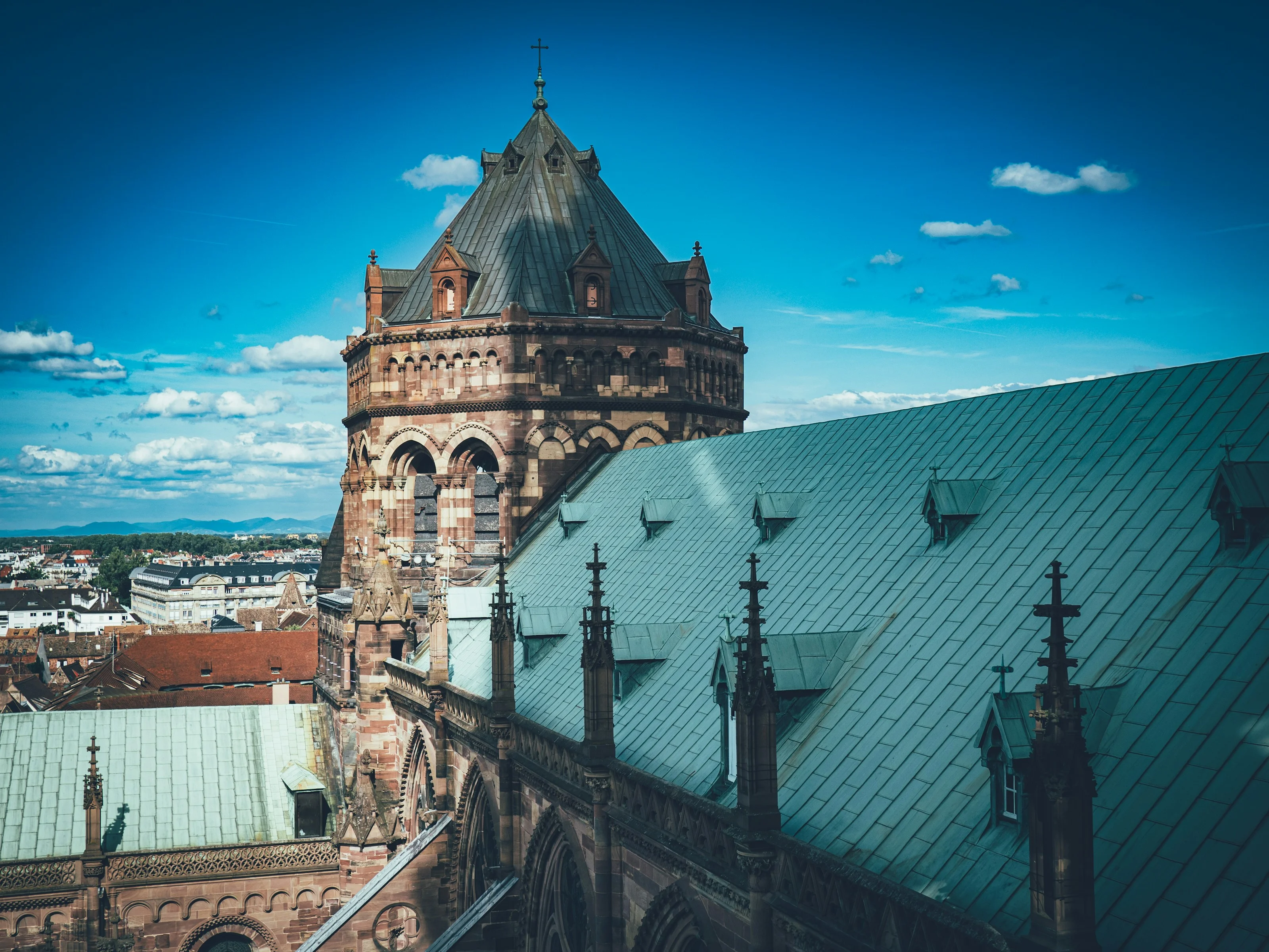 Turm des Straßburger Münsters, Blick über die Dächer