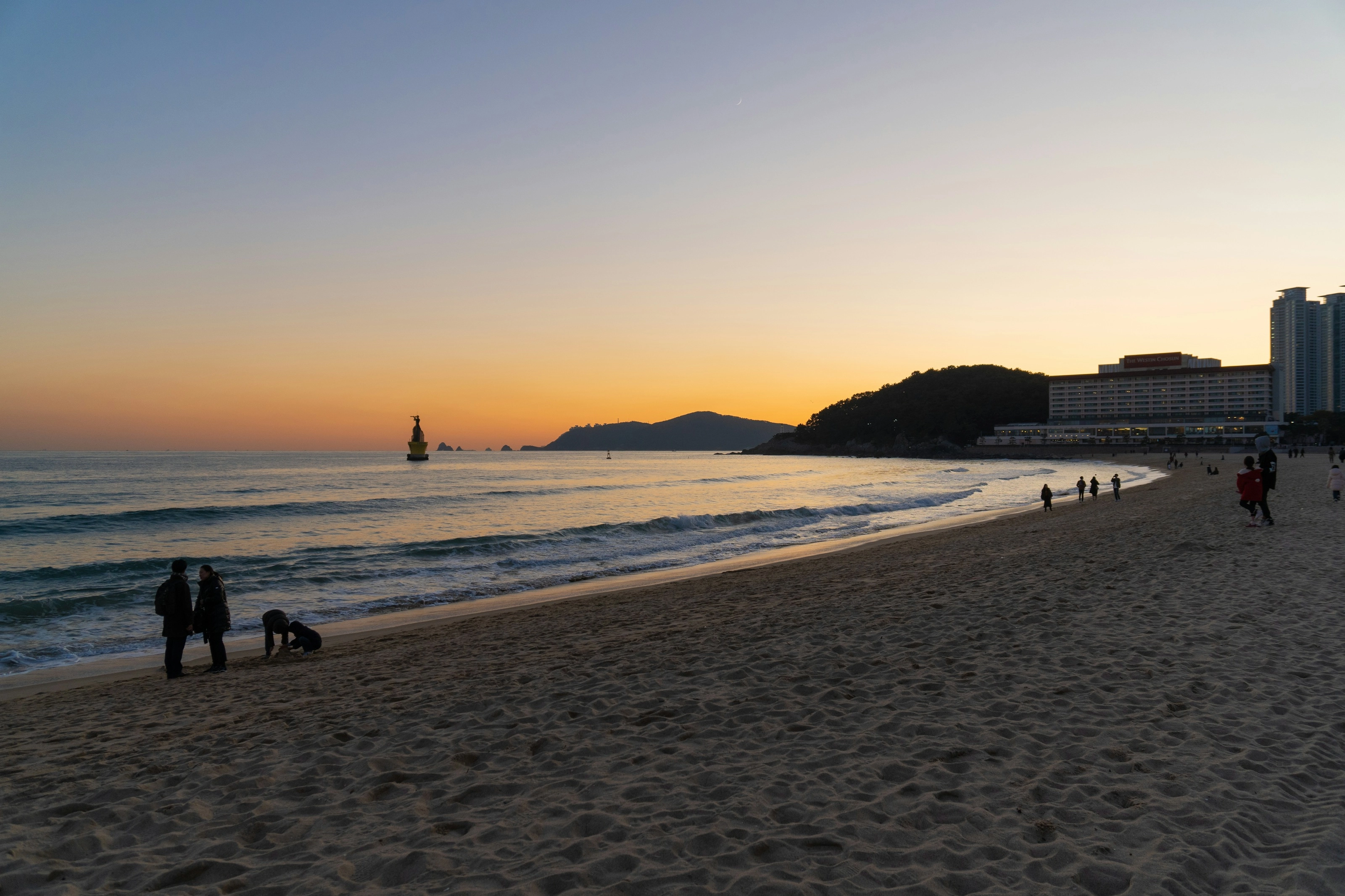 Coucher de soleil sur la plage de Haeundae, Busan