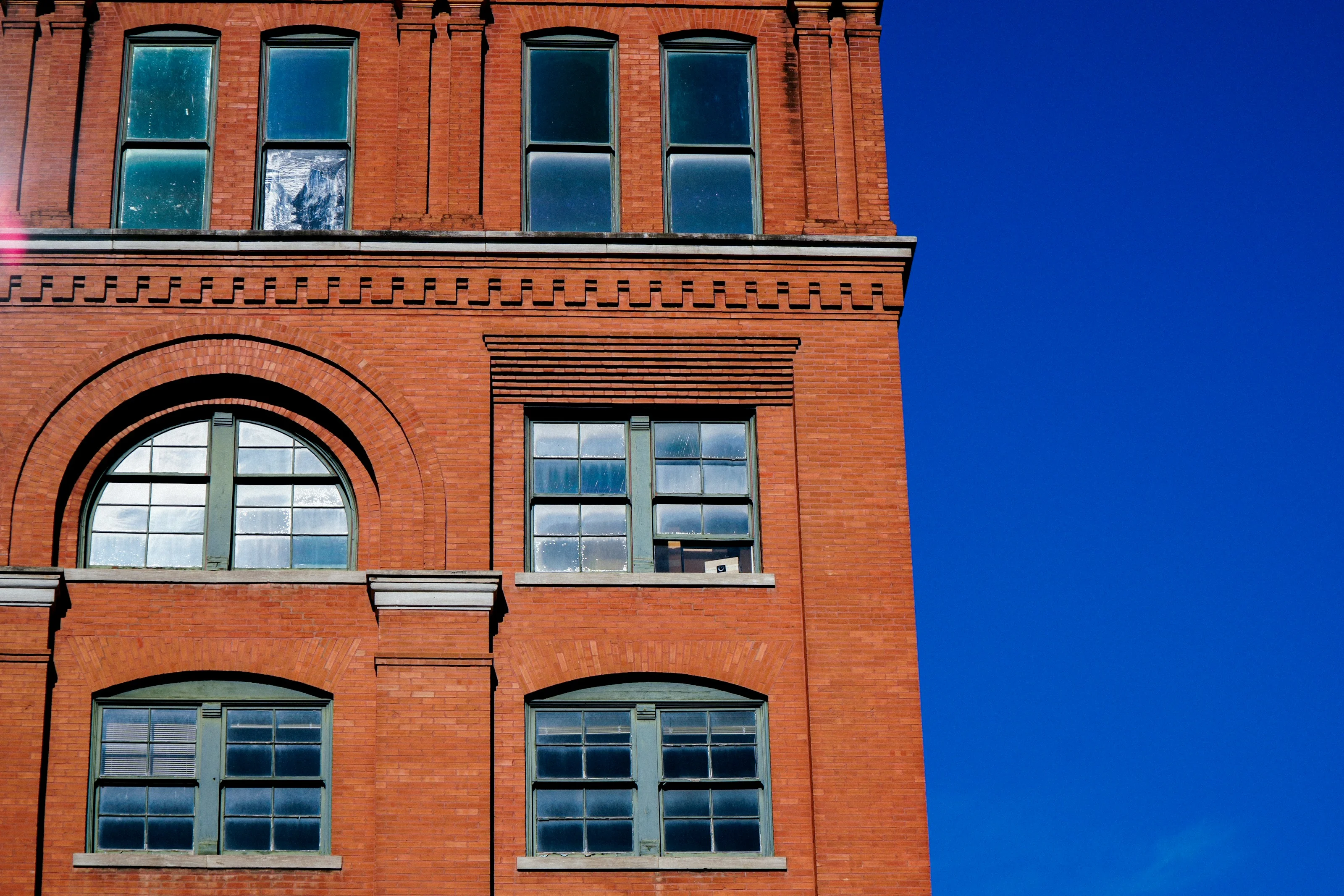Facade of the former Texas School Book Depository, now the Sixth Floor Museum, Dallas