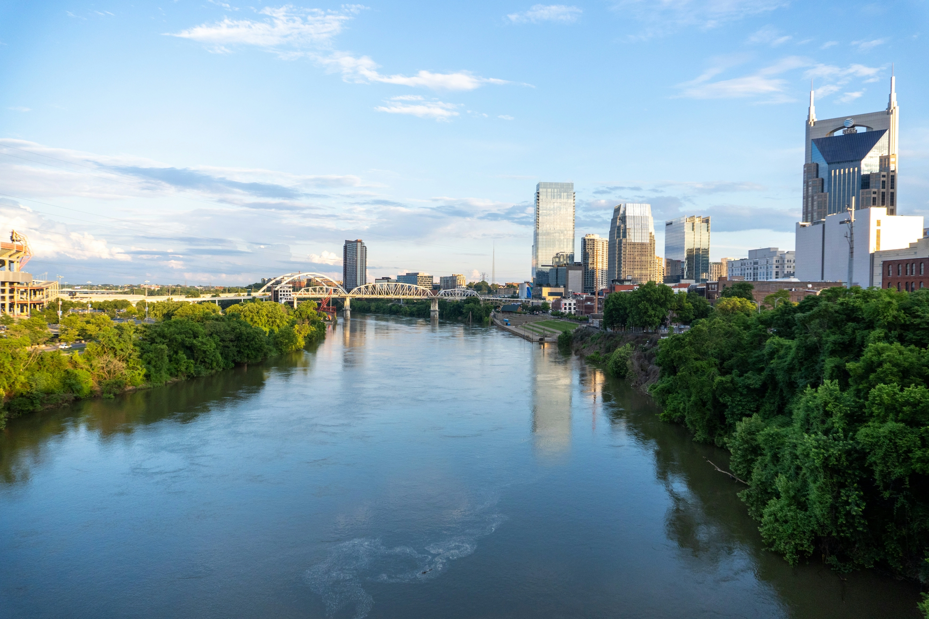 Skyline de Nashville depuis la Cumberland River